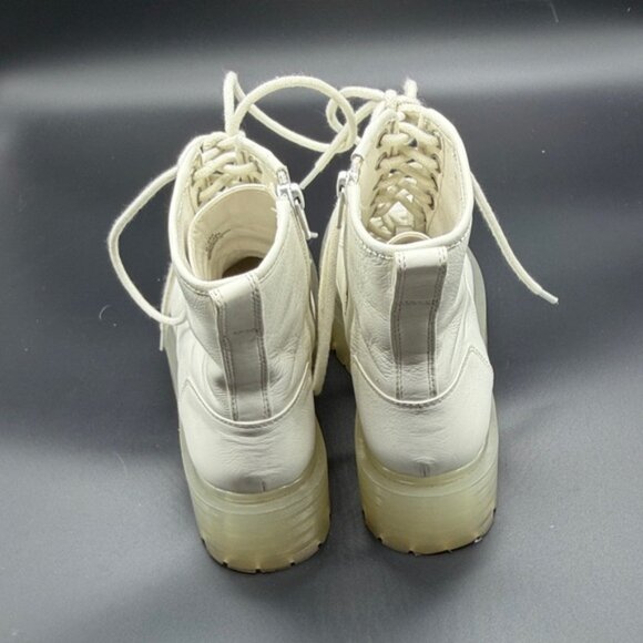 Gianni Bini White Upper Leather Ankle Boots Sole Chunky Heel Back Zipper Sz 6.5 - Picture 6 of 6
